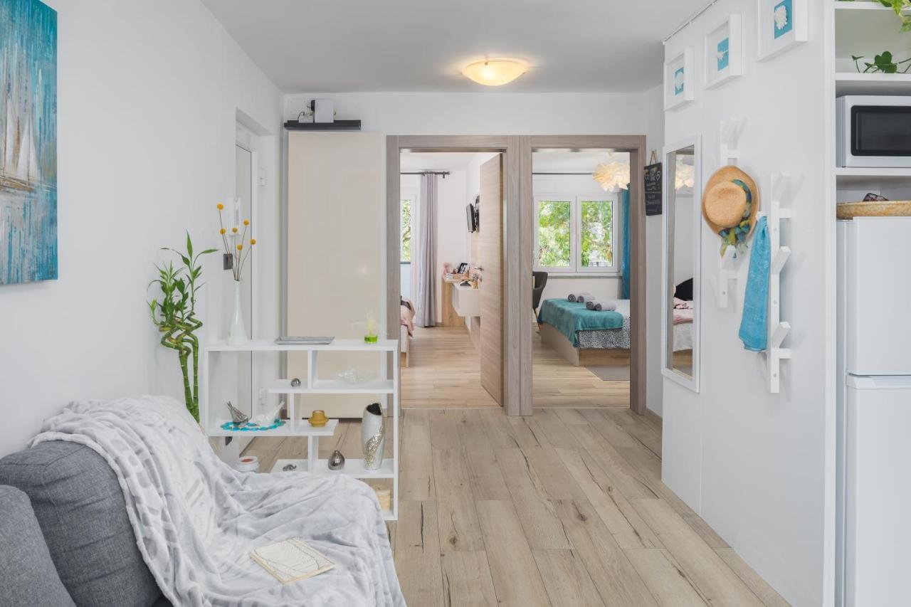 App***Max Apartment Pula Bagian luar foto